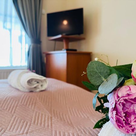 شقة Cozy Garden Apartman غيولا المظهر الخارجي الصورة
