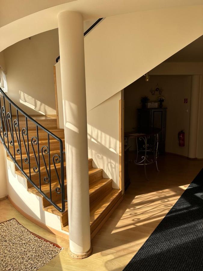 شقة Cozy Garden Apartman غيولا المظهر الخارجي الصورة